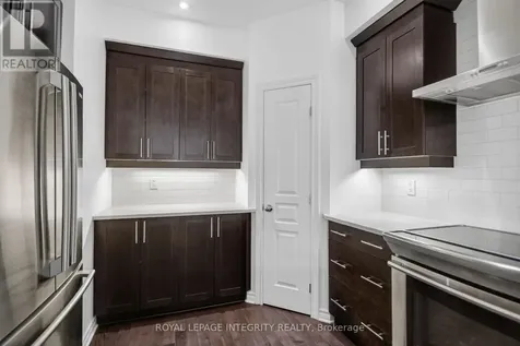 345 Cooks Mill Crescent Ottawa ON K1V 2N3