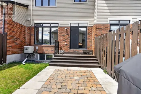 345 Cooks Mill Crescent Ottawa ON K1V 2N3
