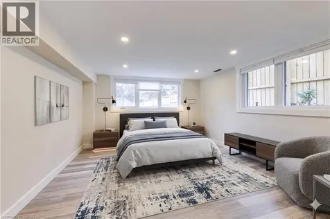 2128 Dunedin Road Oakville ON L6J 5V3