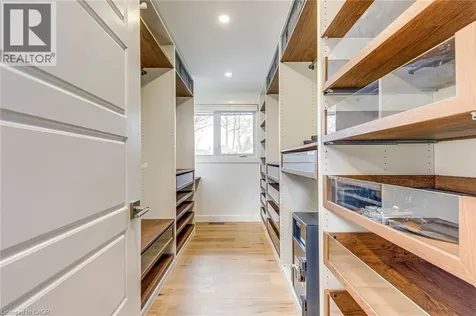 2128 Dunedin Road Oakville ON L6J 5V3