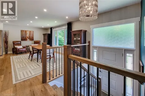 2128 Dunedin Road Oakville ON L6J 5V3