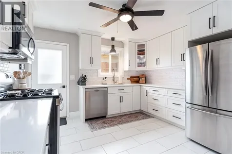 11 Wendy Crescent Kitchener ON N2A 3T4