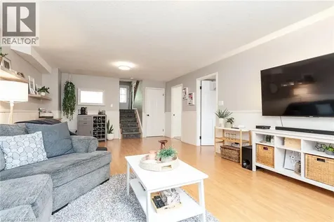 11 Wendy Crescent Kitchener ON N2A 3T4