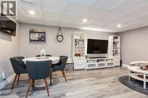 11 Wendy Crescent Kitchener ON N2A 3T4