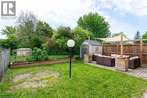 11 Wendy Crescent Kitchener ON N2A 3T4
