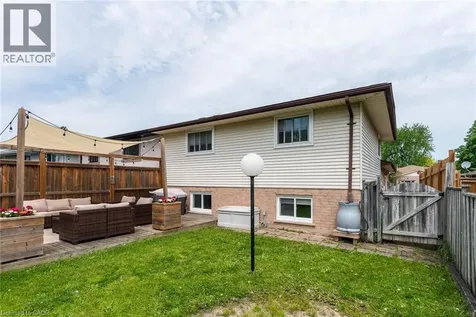 11 Wendy Crescent Kitchener ON N2A 3T4