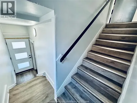 531 Langlois Windsor ON N9A 2G3