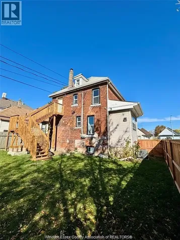 531 Langlois Windsor ON N9A 2G3