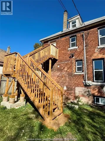 531 Langlois Windsor ON N9A 2G3