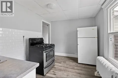 374 Campbell Windsor ON N9H 2B3