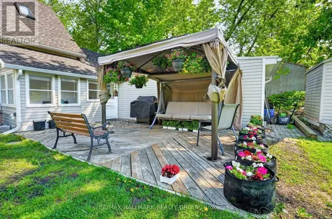 6988 Notre Dame Street Ottawa ON K1C 1H7