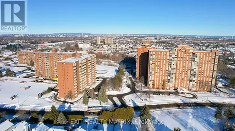2759 Carousel Crescent Ottawa ON K1T 2N5
