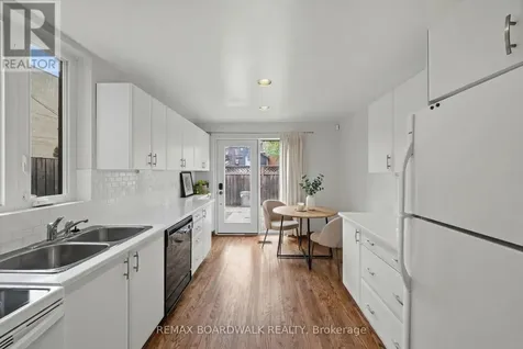 90 Stewart Street Ottawa ON K1N 6J1