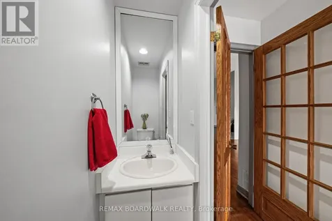 90 Stewart Street Ottawa ON K1N 6J1