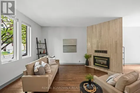 90 Stewart Street Ottawa ON K1N 6J1