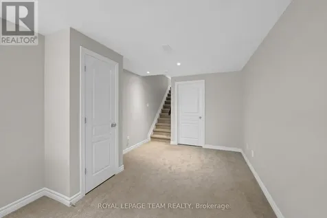 49 Plank Street Ottawa ON K2V 0M4
