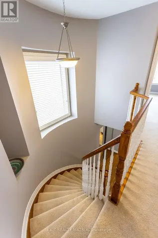 195 Tapley Place Ottawa ON K4A 0L2