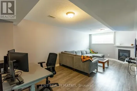195 Tapley Place Ottawa ON K4A 0L2