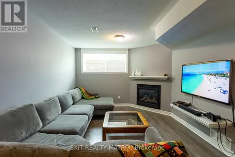 195 Tapley Place Ottawa ON K4A 0L2