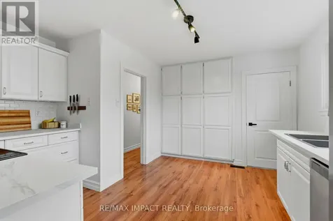 192 Mcclennan Street Peterborough ON K9H 5H7