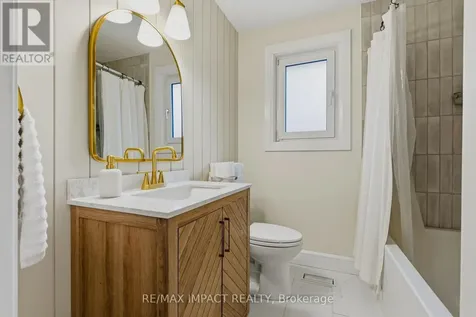 192 Mcclennan Street Peterborough ON K9H 5H7