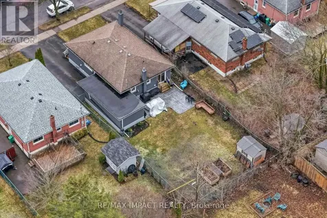 192 Mcclennan Street Peterborough ON K9H 5H7