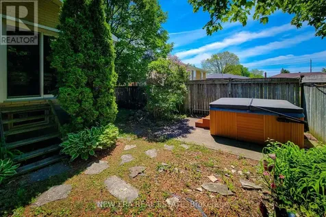 1 Greenwood Avenue Cambridge ON N1R 2Y2