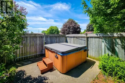 1 Greenwood Avenue Cambridge ON N1R 2Y2