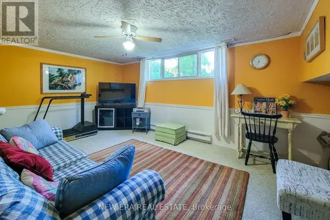 1 Greenwood Avenue Cambridge ON N1R 2Y2