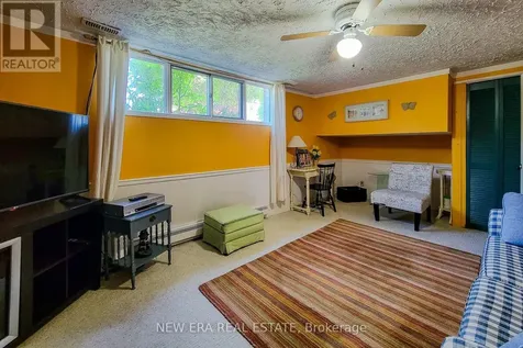1 Greenwood Avenue Cambridge ON N1R 2Y2