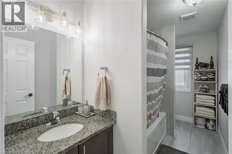 87 Grandville Circle Paris ON N3L 0J5