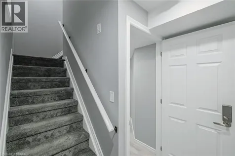 87 Grandville Circle Paris ON N3L 0J5