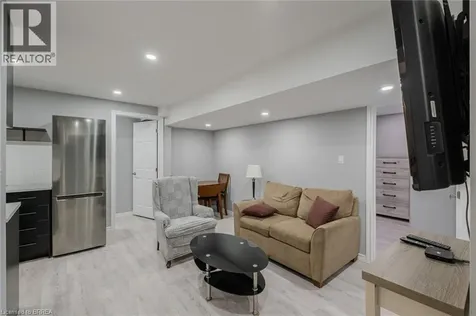 87 Grandville Circle Paris ON N3L 0J5