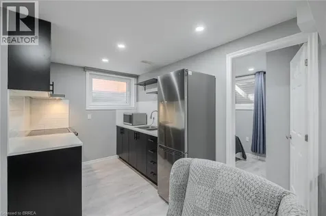 87 Grandville Circle Paris ON N3L 0J5