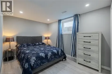 87 Grandville Circle Paris ON N3L 0J5
