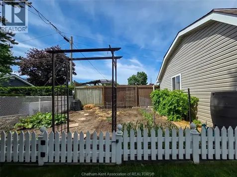 14 O'brien Drive Chatham ON N7M 2E7