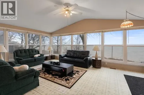 1956 Ocean Boulevard Wheatley ON N0P 2P0