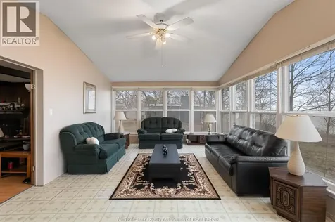 1956 Ocean Boulevard Wheatley ON N0P 2P0