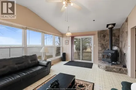 1956 Ocean Boulevard Wheatley ON N0P 2P0