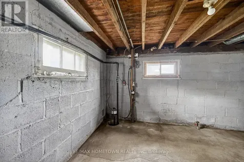 40 Centre Street Brockville ON K6V 5S5