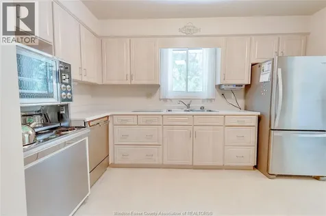 1675 Bouffard Road Lasalle ON N9J 1H1