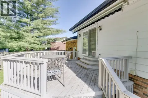 1675 Bouffard Road Lasalle ON N9J 1H1
