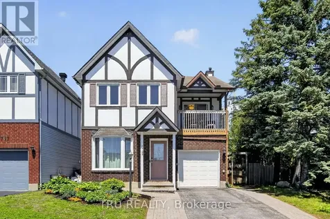 2769 Massicotte Lane Ottawa ON K1T 3H1