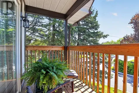 2769 Massicotte Lane Ottawa ON K1T 3H1