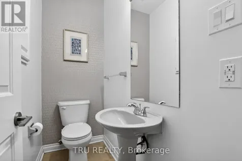 2769 Massicotte Lane Ottawa ON K1T 3H1