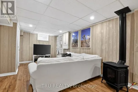 2769 Massicotte Lane Ottawa ON K1T 3H1