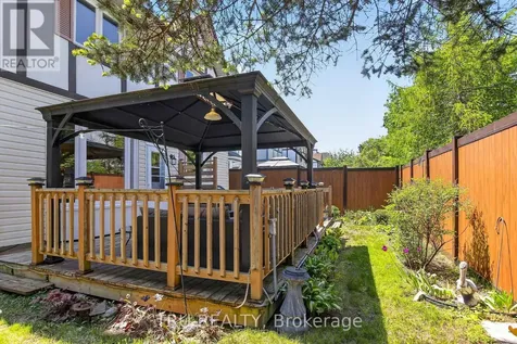 2769 Massicotte Lane Ottawa ON K1T 3H1
