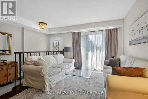 2769 Massicotte Lane Ottawa ON K1T 3H1
