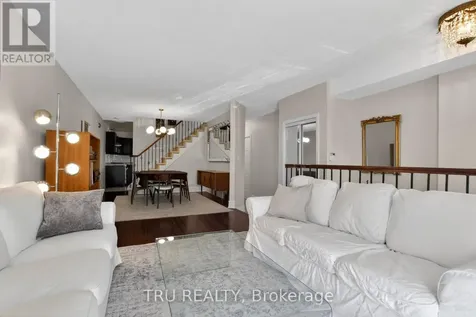 2769 Massicotte Lane Ottawa ON K1T 3H1