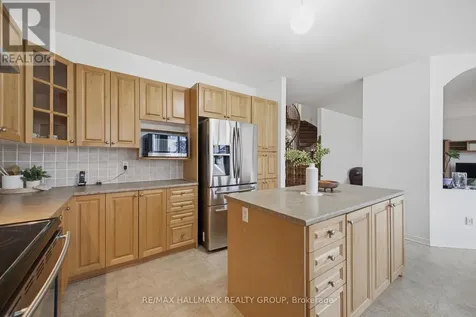 747 Larcastle Circle Ottawa ON K4A 4Z2